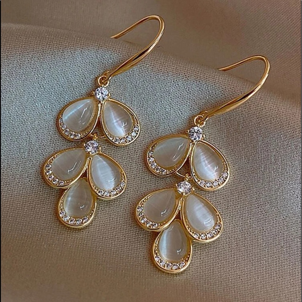 NWT rhinestone earrings